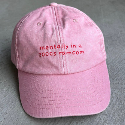 Cappellino "Mentally in a 2000s romcom"