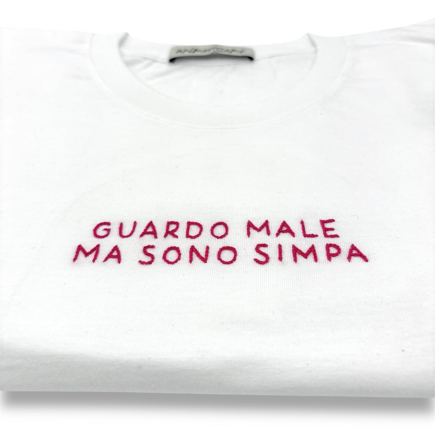 Maglietta "Guardo male ma sono simpa"