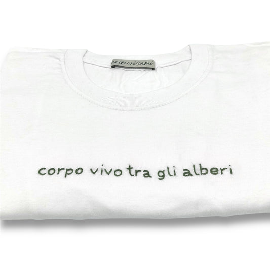 Maglietta "Corpo vivo tra gli alberi"